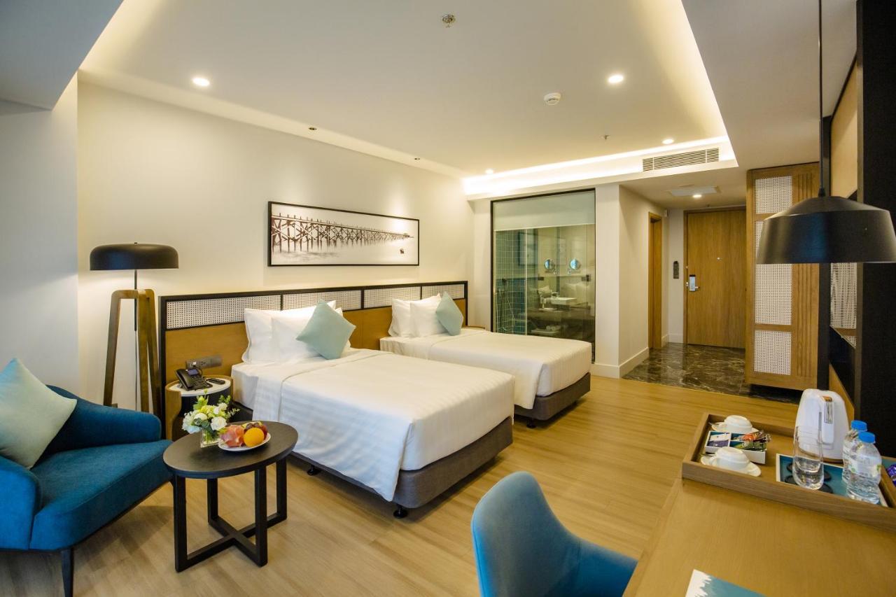 Flc City Hotel Beach Куинён Экстерьер фото