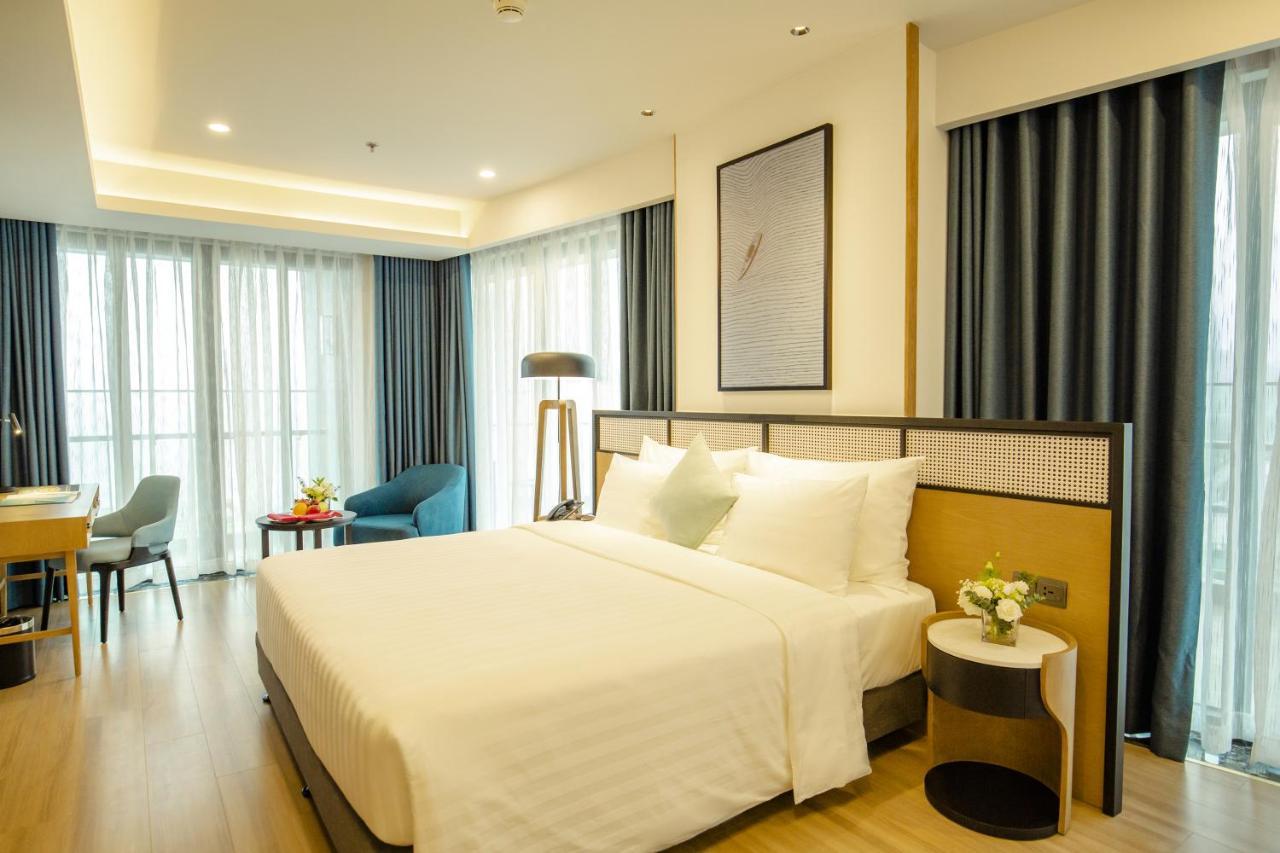 Flc City Hotel Beach Куинён Экстерьер фото